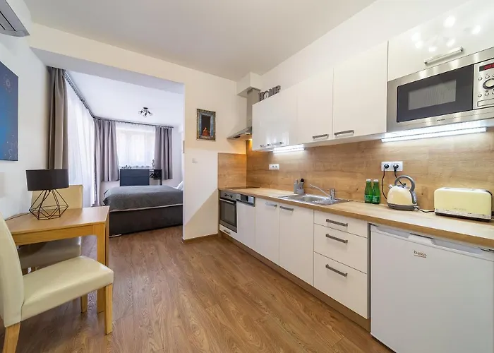 Aviatik Apartman *